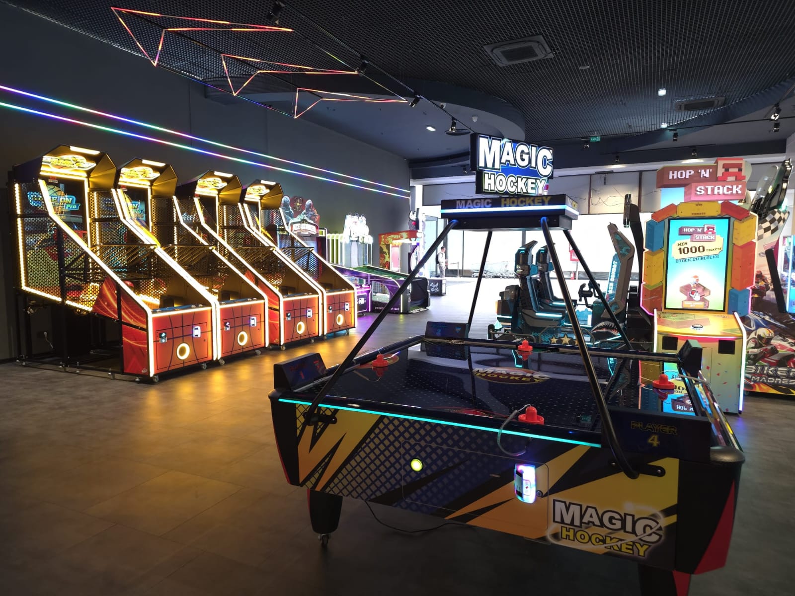Arcade hockey